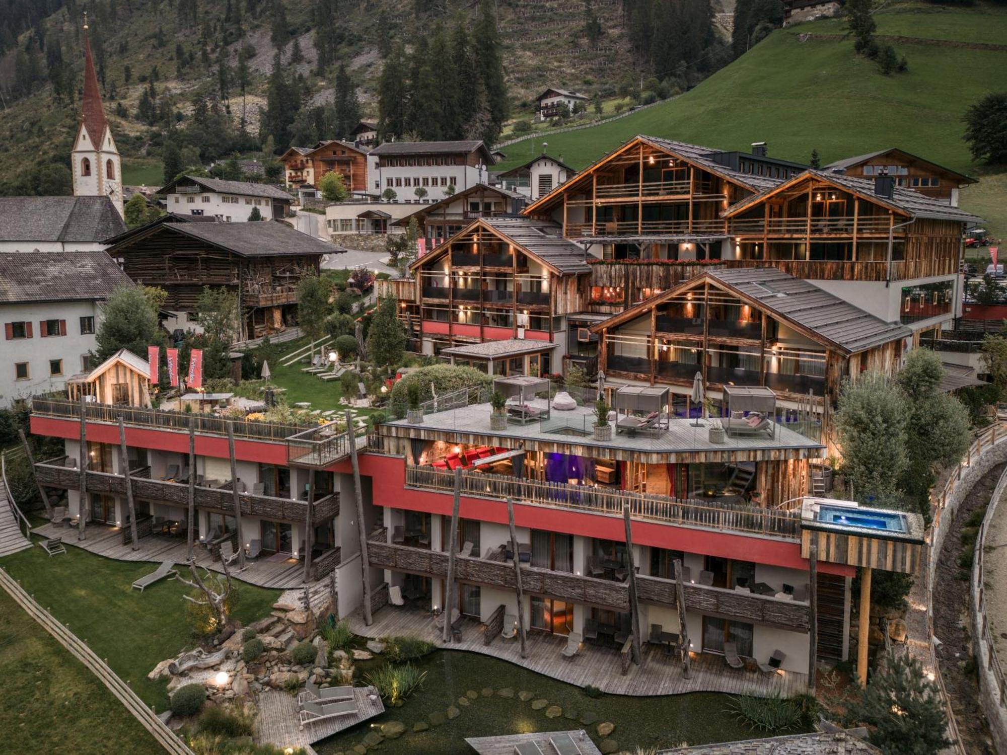 Hotel Waltershof Ulten Buitenkant foto