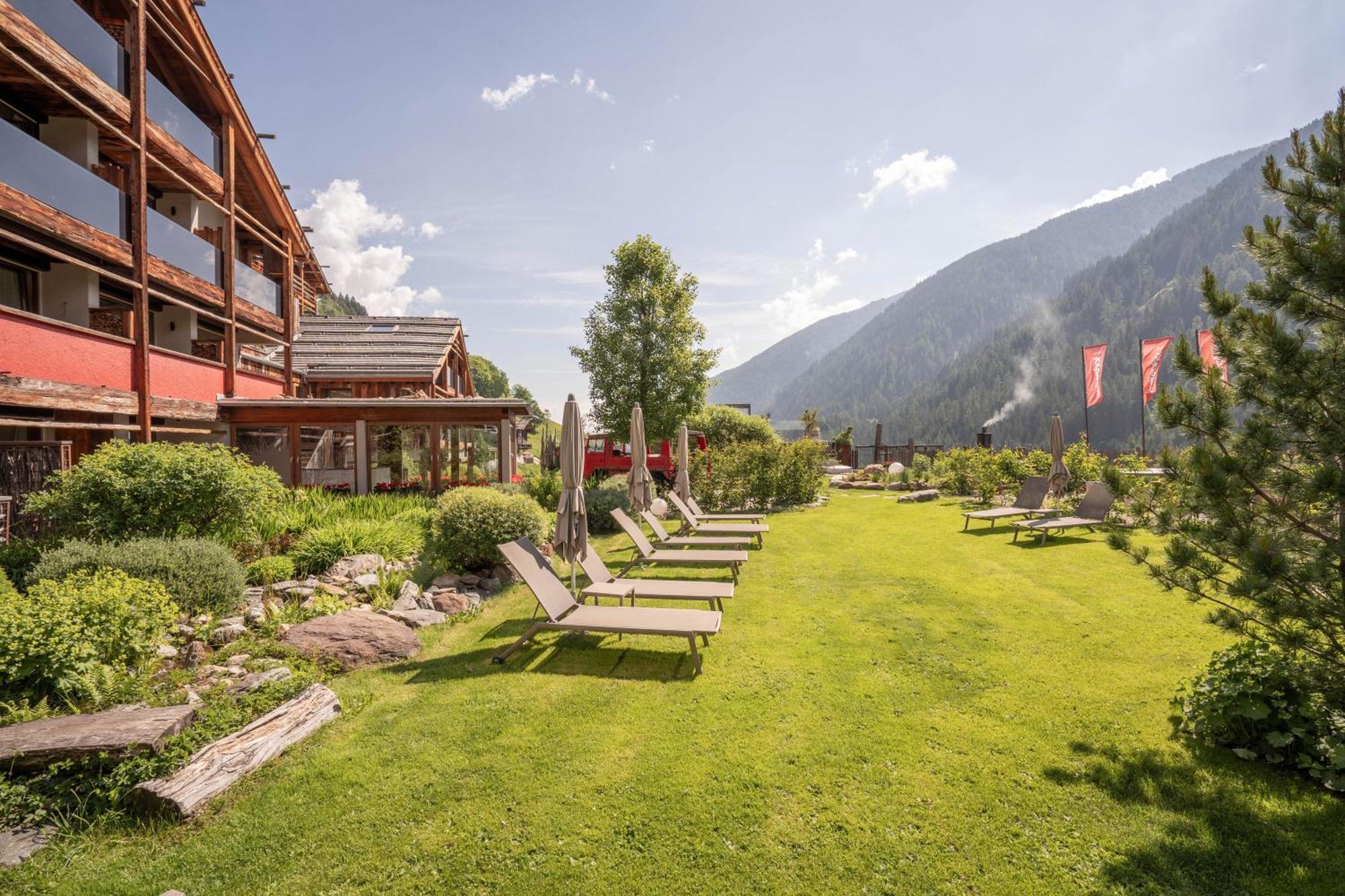 Hotel Waltershof Ulten Buitenkant foto