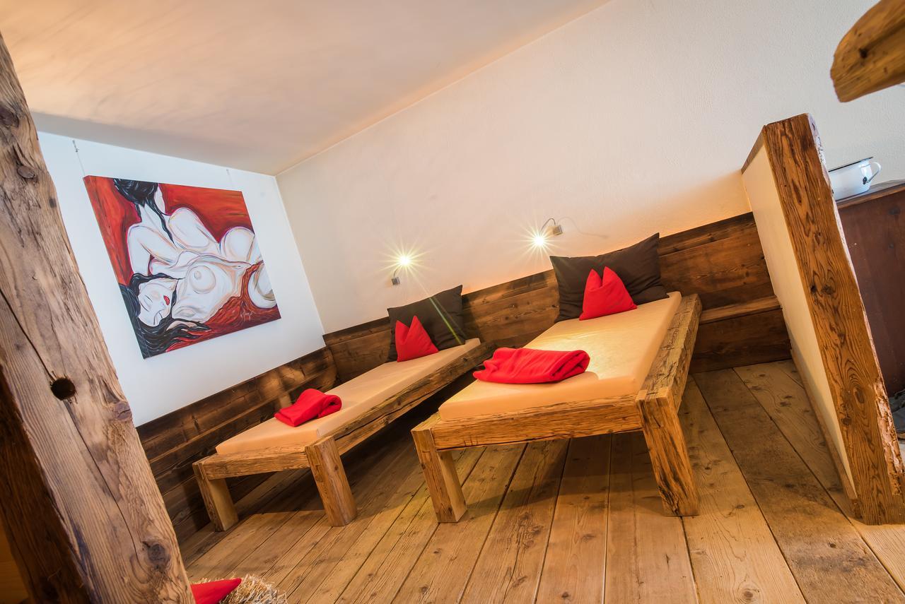 Hotel Waltershof Ulten Buitenkant foto